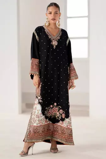 Black silk blend embroidered kurta set