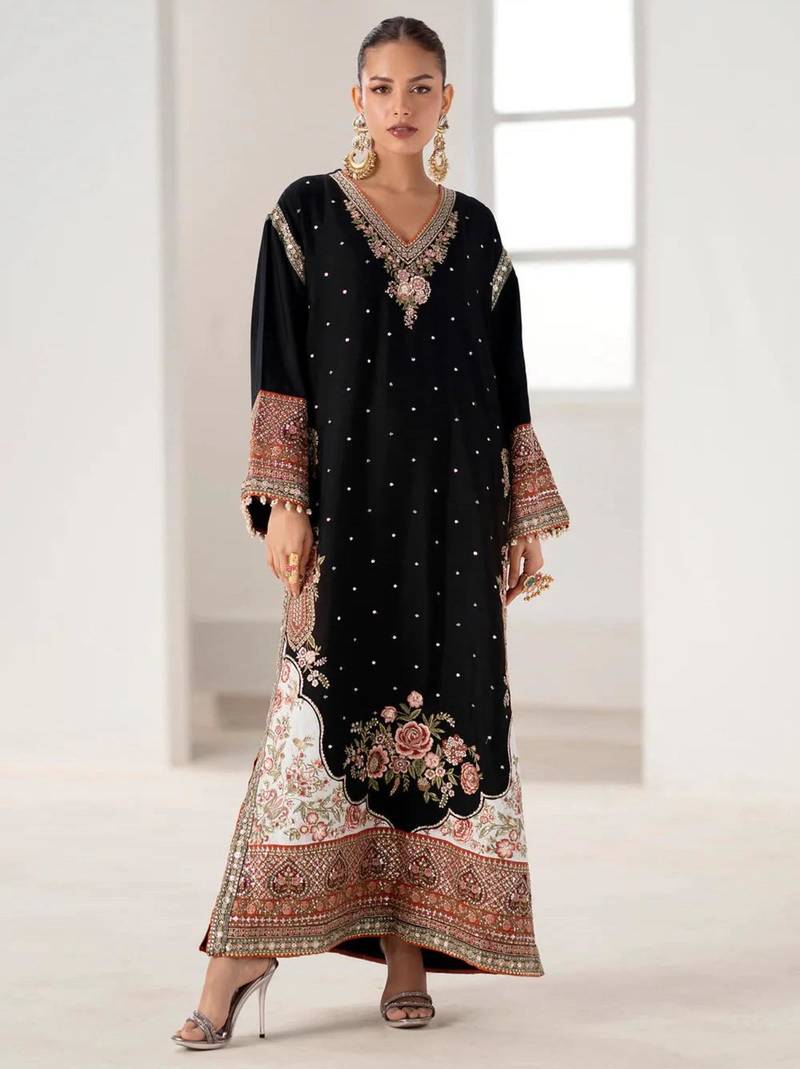 Black silk blend embroidered kurta set