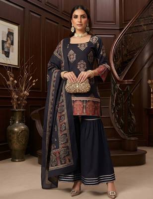 Black floral printed cotton kurta set 1