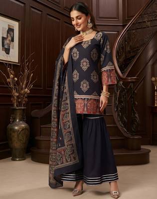 Black floral printed cotton kurta set 4