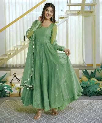 Green silk blend plain flared gown set 1