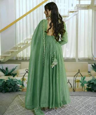 Green silk blend plain flared gown set 3