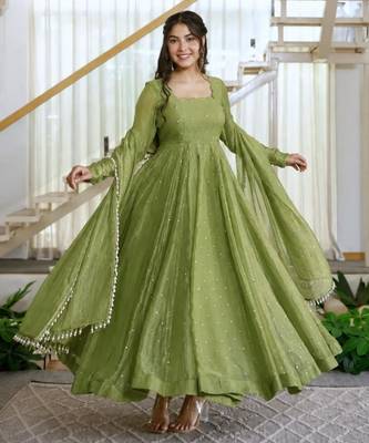 Green silk blend plain flared gown set 1
