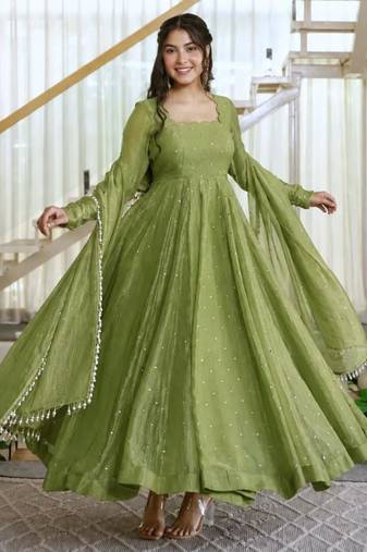 Green silk blend plain flared gown set