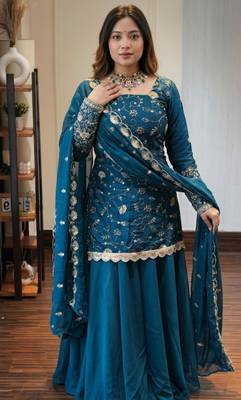 Teal-blue silk blend embroidered palazzo set 3