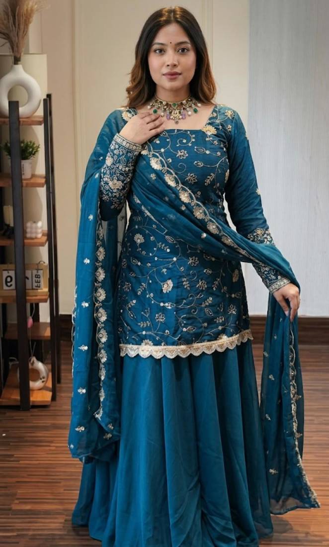 Teal-blue silk blend embroidered palazzo set