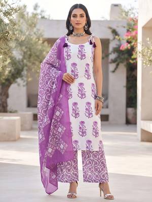 White floral printed cotton kurta set 2