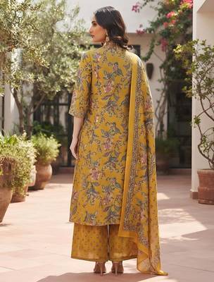 Yellow floral printed cotton kurta set 2