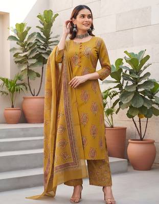 Yellow floral printed cotton kurta set 1