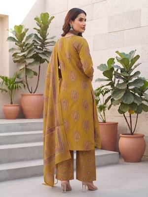 Yellow floral printed cotton kurta set 2
