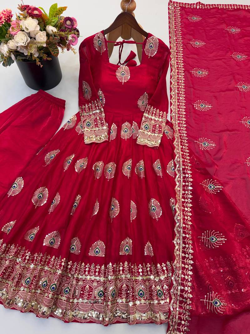 Rani-pink silk blend embroidered flared gown set