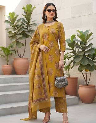 Yellow floral printed cotton kurta set 4