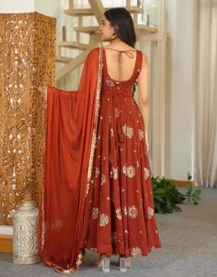 Brown silk blend embroidered anarkali set 3