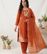 Orange silk blend embroidered kurta set