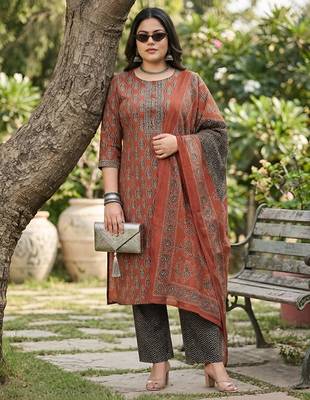 Maroon floral printed cotton kurta set 4