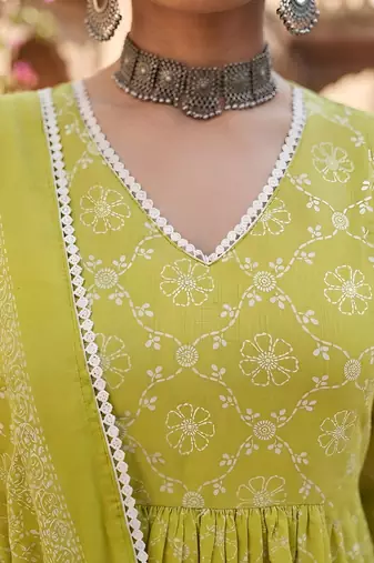 Green floral printed cotton kurta set