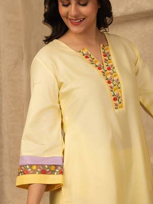 Yellow cotton kurta set with floral embroidery lace detailings 4