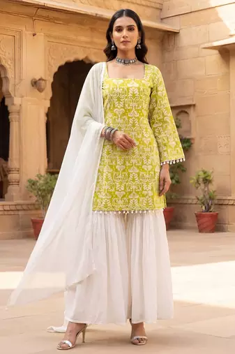 Green floral printed cotton kurta set