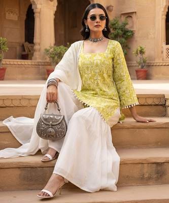 Green floral printed cotton kurta set 4