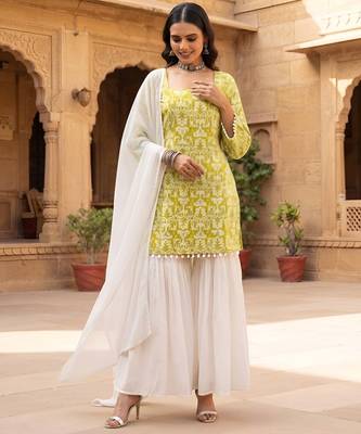 Green floral printed cotton kurta set 5