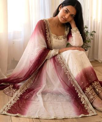 Off-white georgette embroidered flared gown set 1