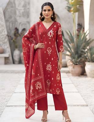 Red floral printed cotton kurta set 5