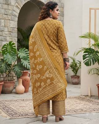 Yellow floral printed cotton kurta set 3
