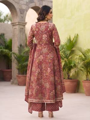 Burgundy floral printed cotton kurta set 2