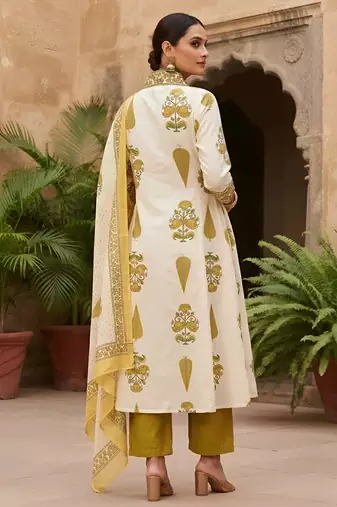 White floral printed cotton kurta set
