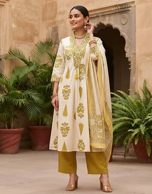 White floral printed cotton kurta set 3