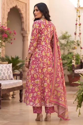 Pink floral printed cotton kurta set