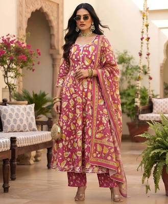 Pink floral printed cotton kurta set 3