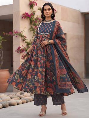Blue floral printed cotton kurta set 3
