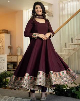 Wine silk blend embroidered anarkali set 3