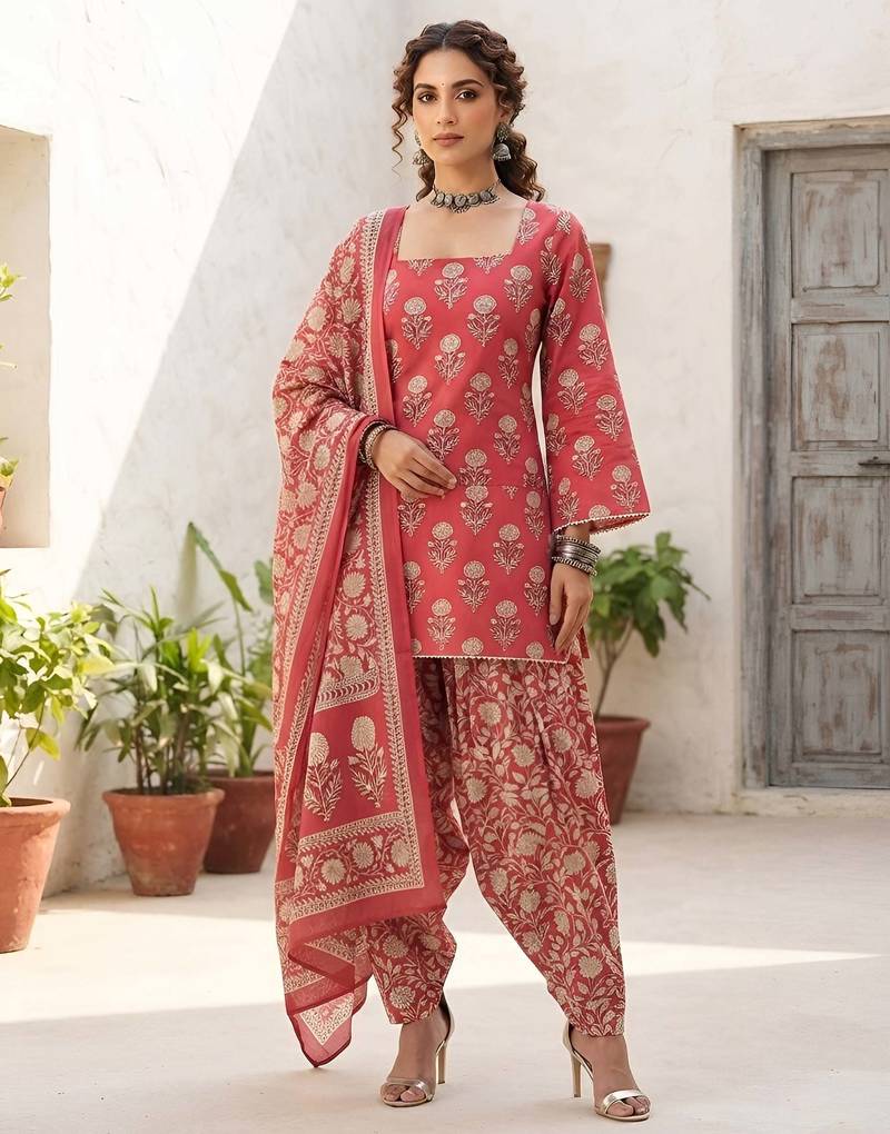 Pink floral printed cotton kurta set