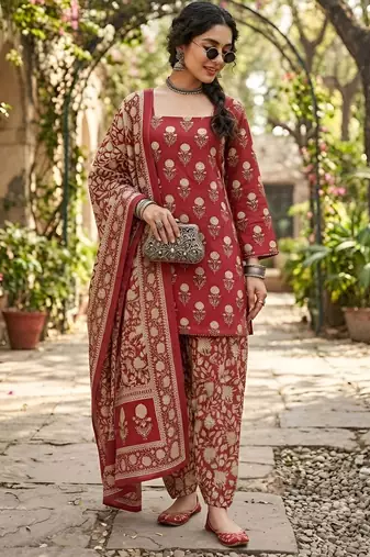Pink floral printed cotton kurta set