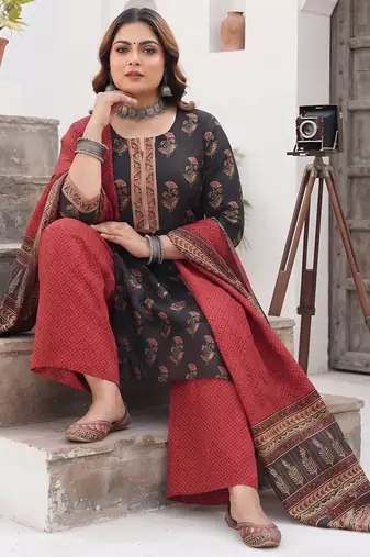 Black floral printed cotton kurta set