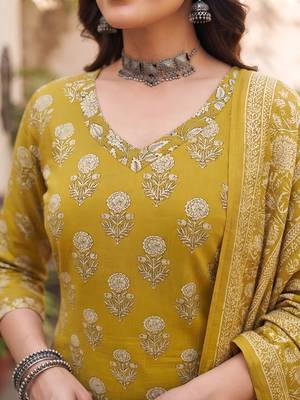 Mustard floral printed cotton kurta set 5