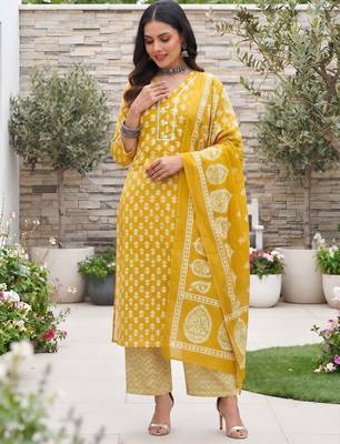 Yellow floral printed cotton kurta set 3