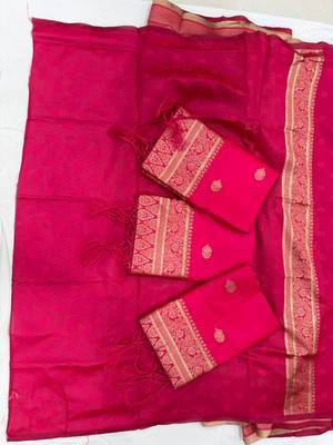 Pink silk blend banarasi jaquard designer saree with blouse 5