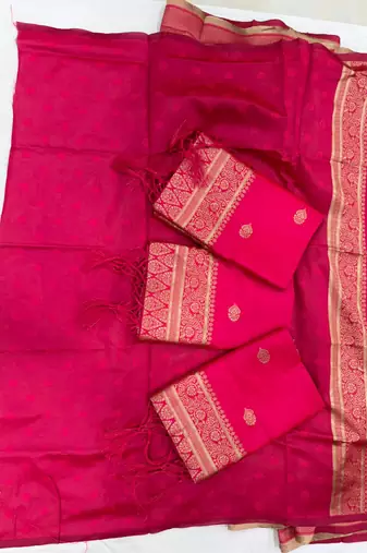 Pink silk blend banarasi jaquard designer saree with blouse