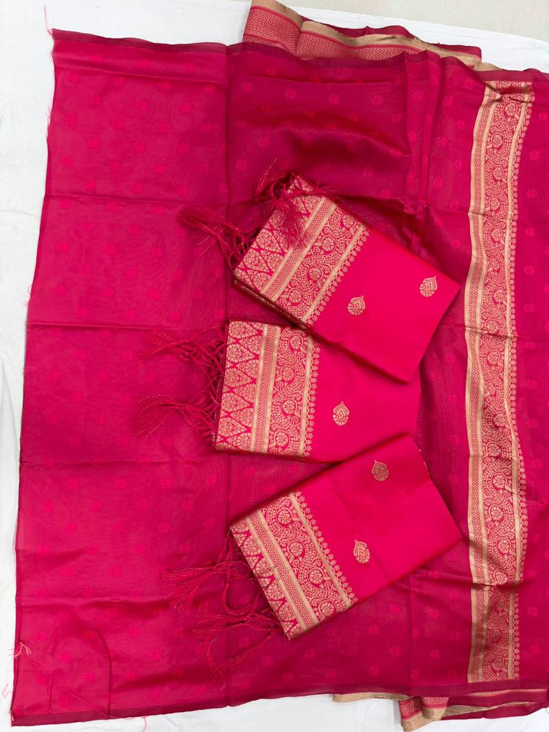 Pink silk blend banarasi jaquard designer saree with blouse
