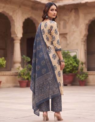 Beige floral printed cotton kurta set 2