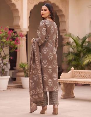 Brown floral printed cotton kurta set 2