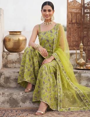 Green floral printed cotton kurta set 3