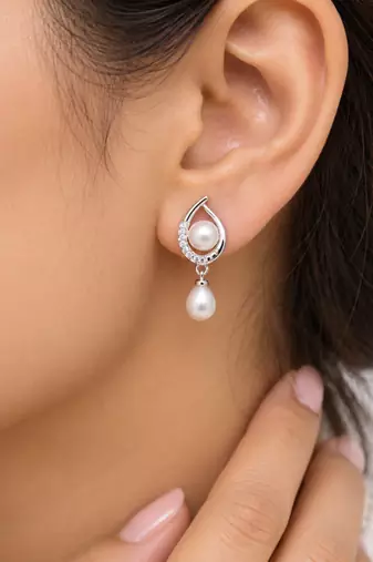 Certified natural freshwater pearls jewellery freshwater pearl drop earrings with crystal studded silver frame