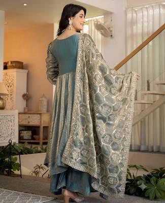 Women teal blue metallic tissue anarkali kurti with flared skirt & embroidered dupatta set 3