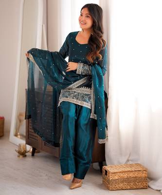 Peacock teal fendy silk blend farshi suit set 2
