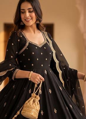 Black embroidered anarkali kurta with pant and dupatta set for women 3