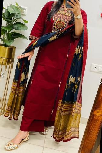 Maroon cotton embroidered thread work ethnic kurta set with dupatta